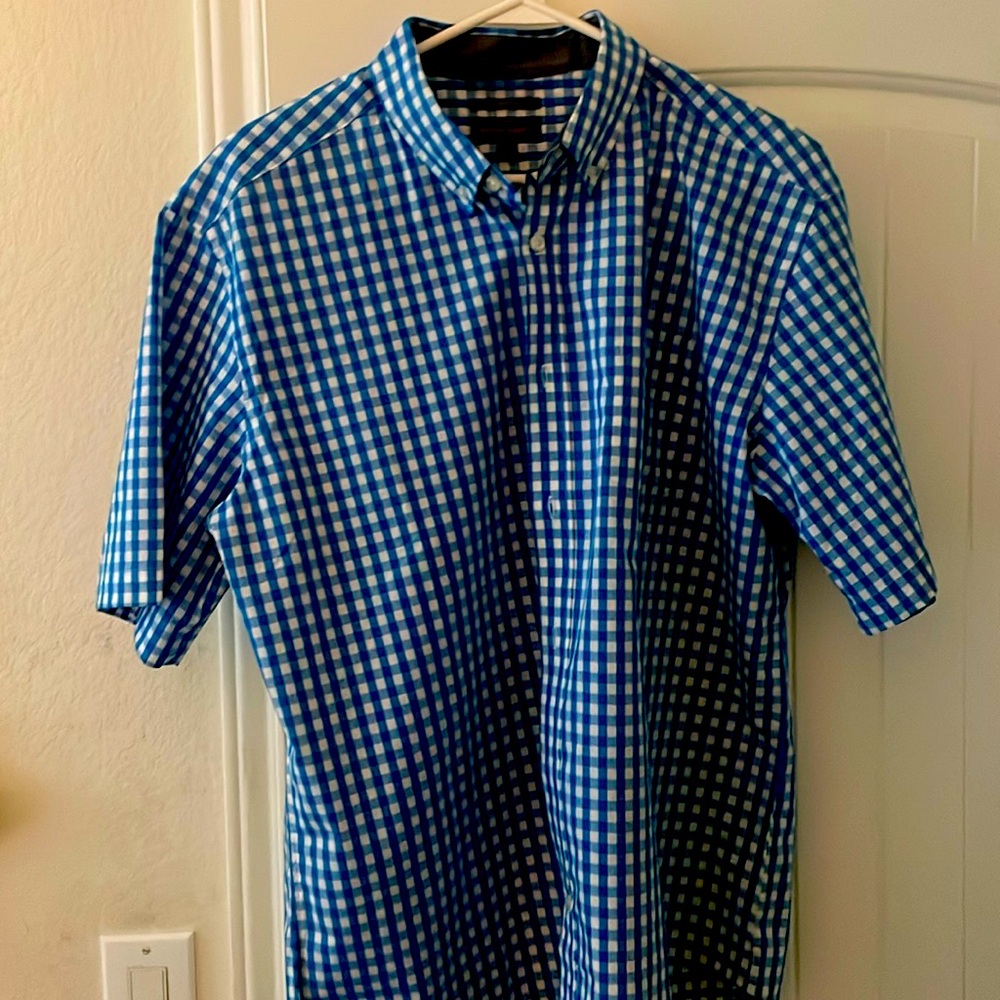 Mason James Men Size L Short Sleeve Collared Button Down Blue/White Checkered